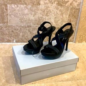 Jessica Simpson Black Heels